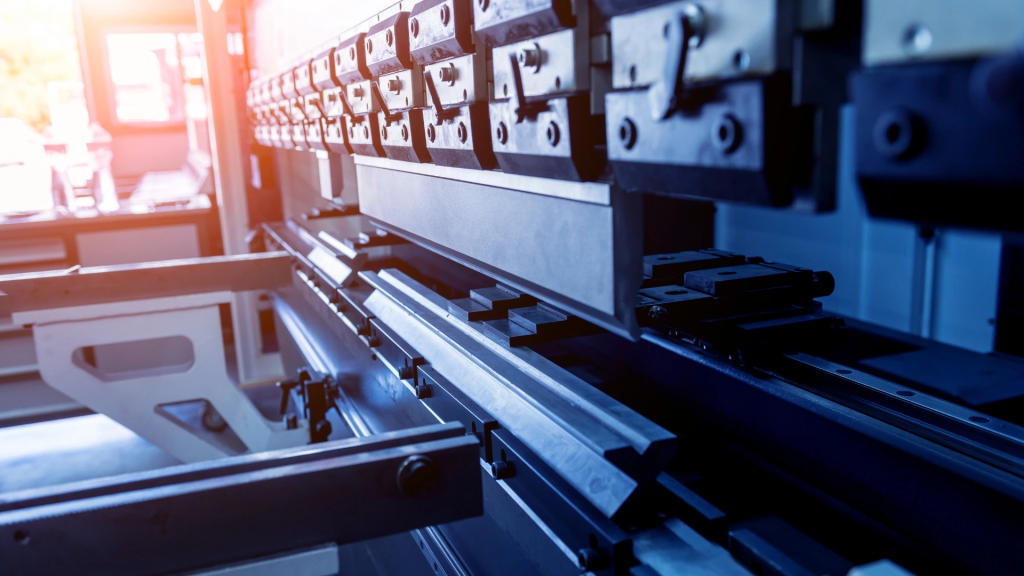 The Synergies of Robotics and Metal Work